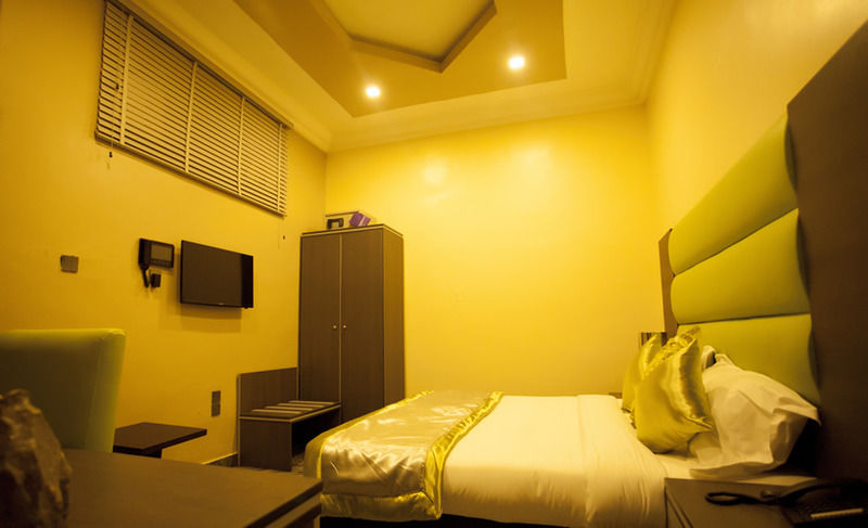Le Paris Continental Hotel Lekki Exterior photo